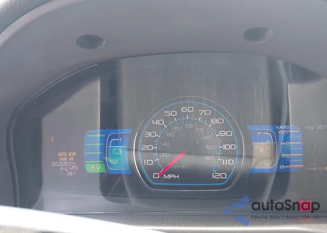 2010 Ford Fusion Hybrid из США, поврежденный, VIN 3FADP0L31AR179076